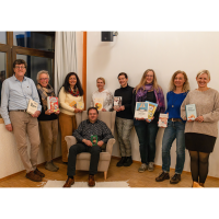 Vorleser mit „Ihren Vorstellungsbüchern“